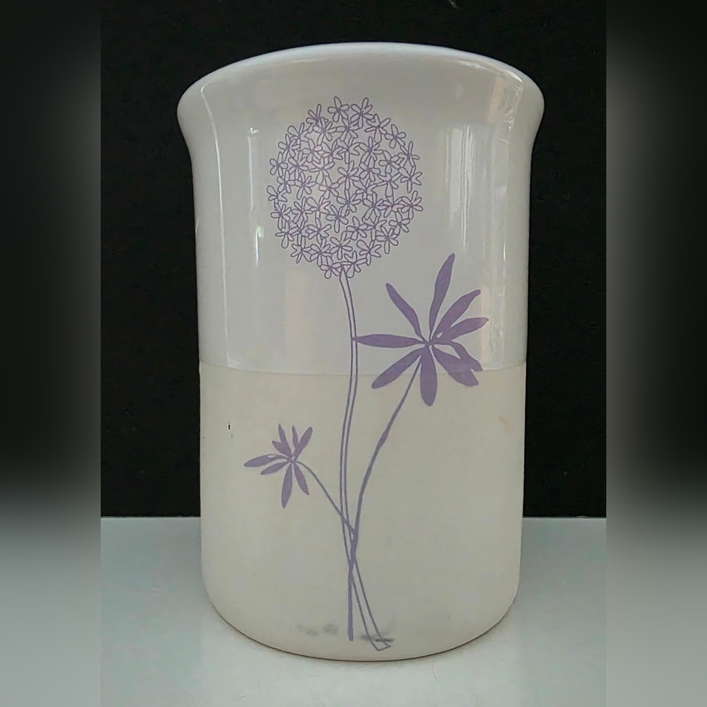 Beautiful Vintage Allure Ceramic Toothbrush Holder,Lavender Flower & Leaves 2004